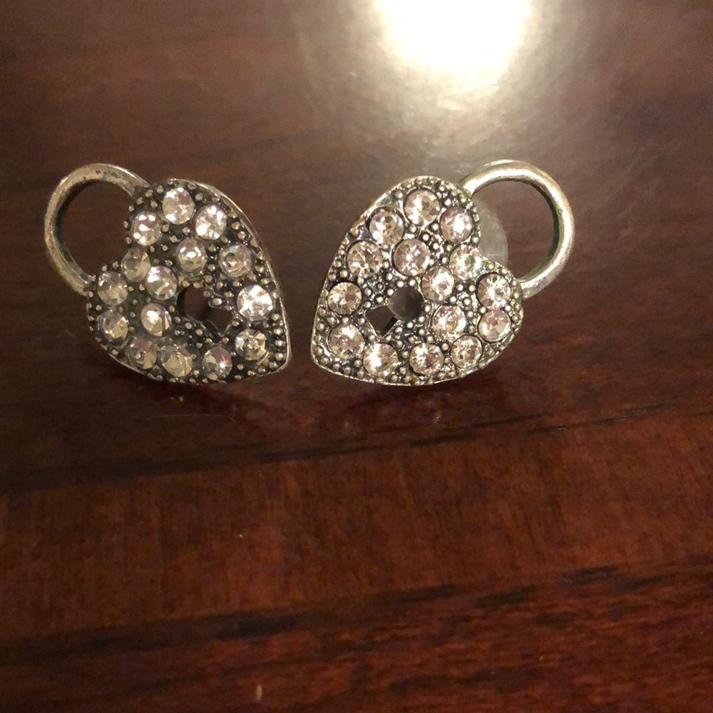 Key Hole Heart Earring Stud